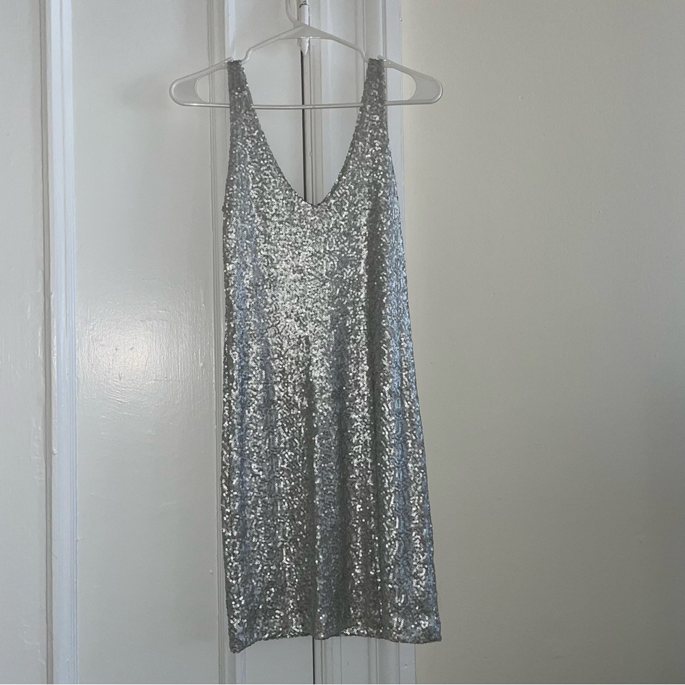AQUA Silver Sequins Dress